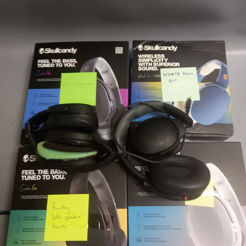 BOX OF APPROX 10 ASSORTED FAULTY SKULLCANDY HEADSETS IN VARIOUS STYLES AND COLOURS
