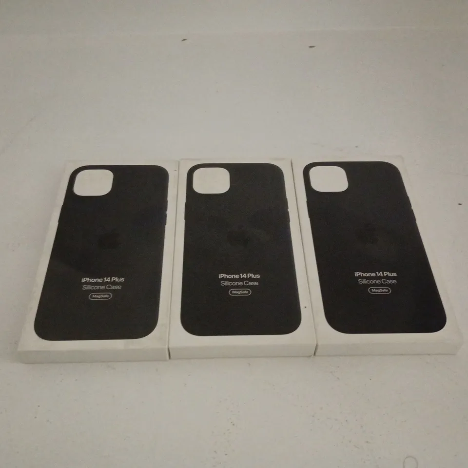 SET OF 3 IPHONE 14 PLUS SILICONE CASES MAGSAFE