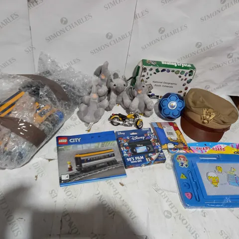 LOT OF ASSORTED CHILDRENS ITEMS TO INCLUDE LEGO SET, TEDDIES AND GAMES