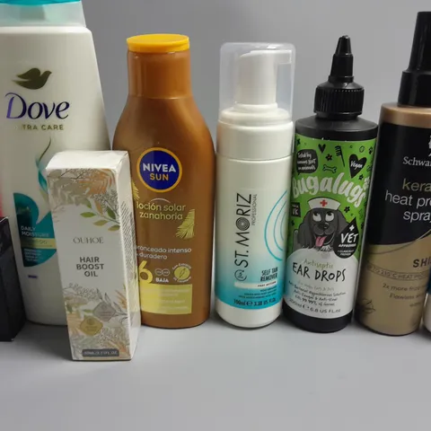 LOT OF ASSORTED HEALTH AND BEAUTY ITEMS TO INCLUDE SCHWARZKOPF KERATIN SPRAY, NIVEA SUNLOTION AND GRAPE GLOW BODY SCRUB