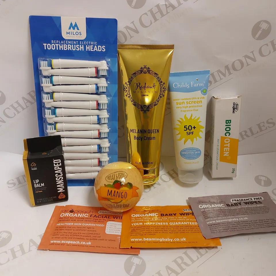 BOX OF APPROX 20 COSMETIC ITEMS TO INCLUDE MANSCAPED LIP BALM, ORGANIC FACE WIPES AND REPLACEMENT TOOTHBRUSH HEADS