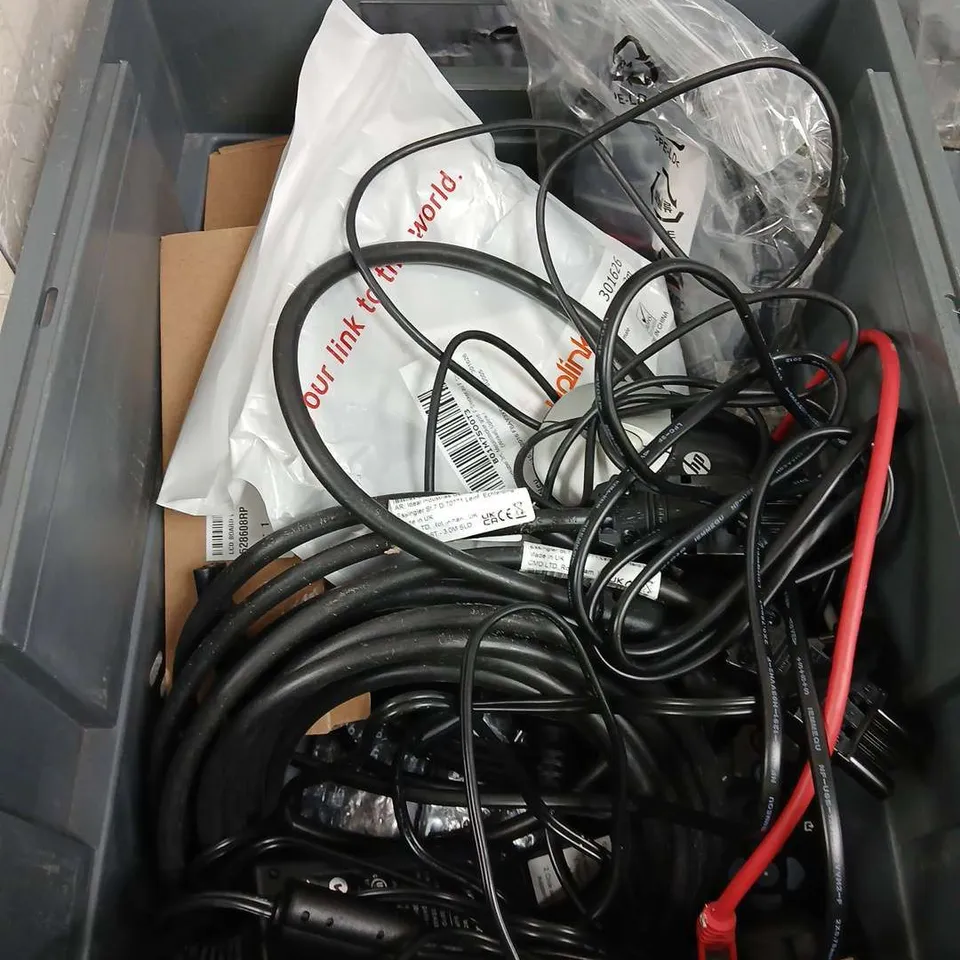 BOX OF APPROXIMATELY 15 ELECTRICAL ITEMS TO INCLUDE - FIRESTICK - POWER CABLES - REMOTE CONTROLS