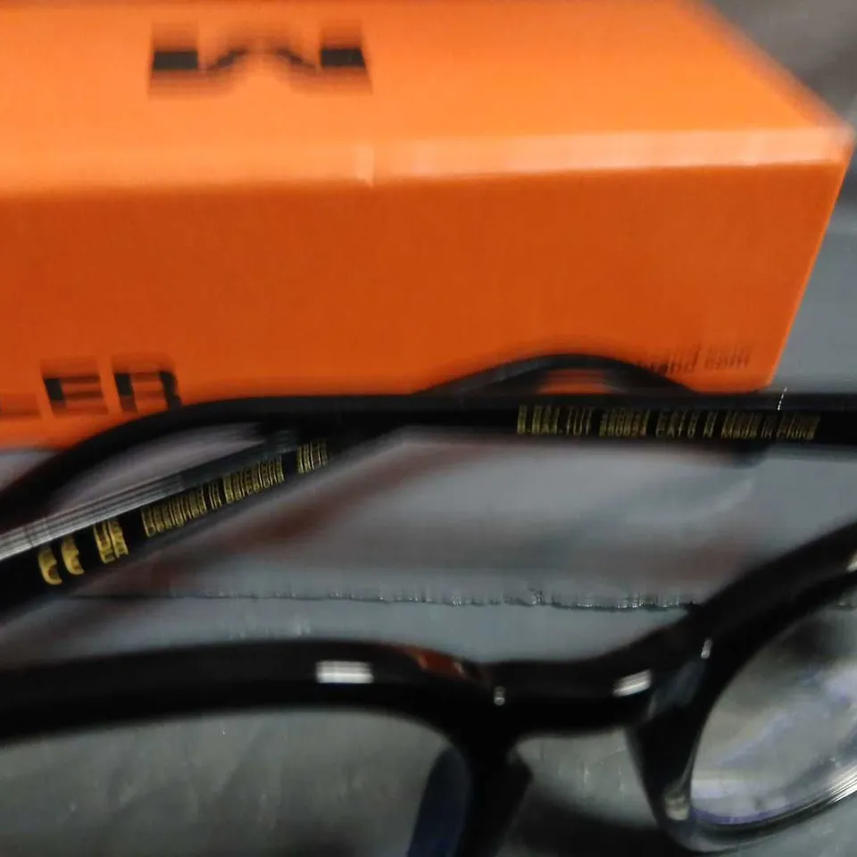 MELLER GLASSES – BLACK FRAME