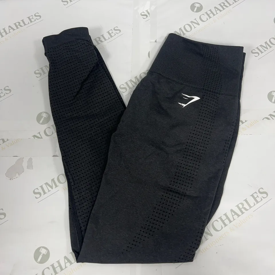 GYMSHARK VITAL SEAMLESS LEGGINGS IN BLACK SIZE MEDIUM