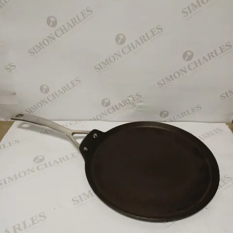 LE CREUSET TNS 28X2CM CREPE PAN