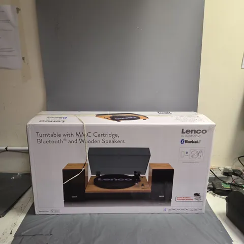BOXED LENCO TURNTABLE WITH BLUETOOTH - LS-300WD V2