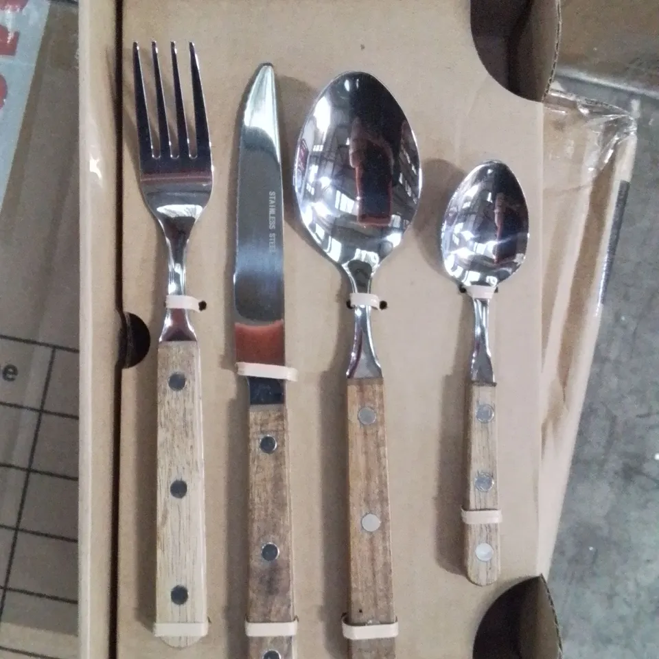 BOXED MIKASA DRIFT 16 PEICE CUTLERY SET