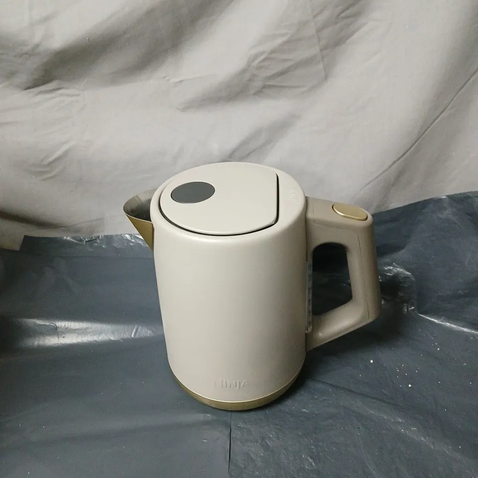 NINJA KETTLE 3425 – PERFECT TEMPERATURE ELECTRIC KETTLE