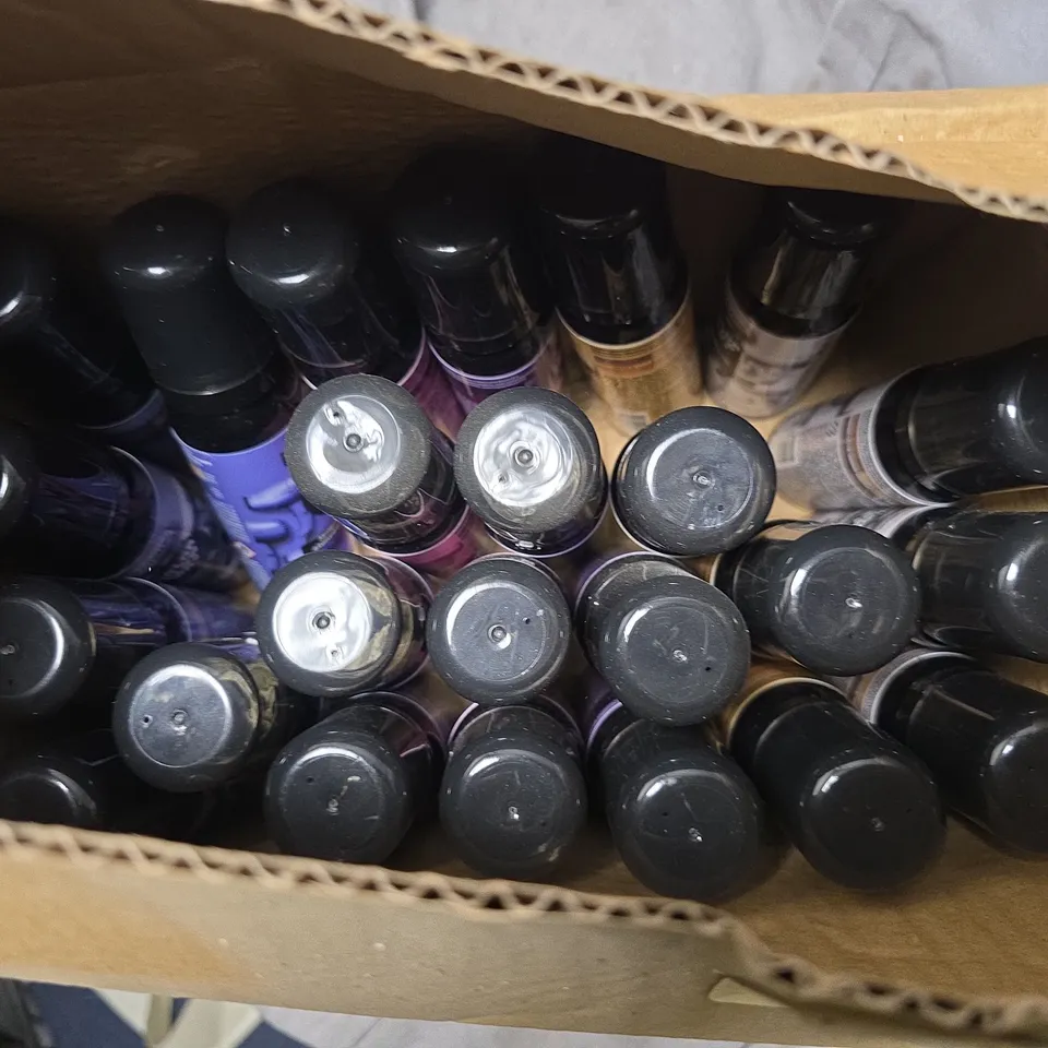 APPROXIMATELY 20 ASSORTED MATRIX BLOW DRY SPRAYS TO INCLUDE HOT PINK, BLOOMING ORCHID, GOLDEN BLONDE, ETC - COLLECTION ONLY