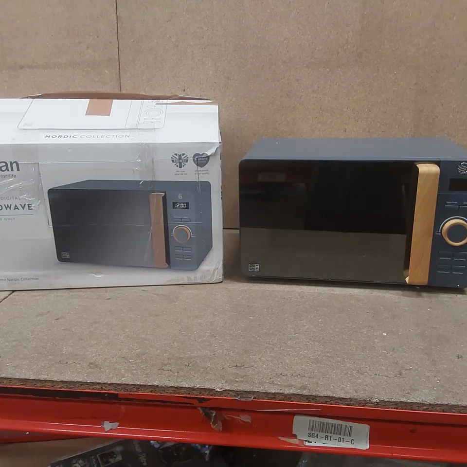 BOXED SWAN 800W 20L MICROWAVE OVEN 