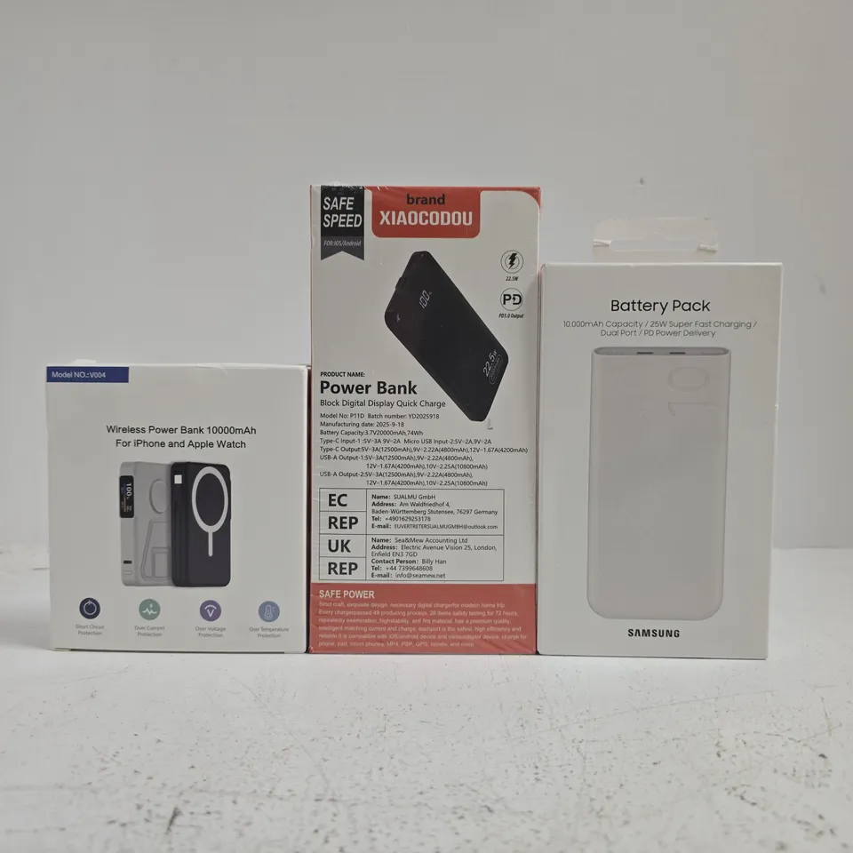 APPROXIMATELY 15 ASSORTED HOUSEHOLD ITEMS TO INCLUDE BATTERY PACK, POWER BANK, ETC