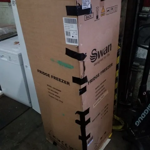 SWAN SR15690W 48CM WIDE, 144CM HIGH, 50/50 SPLIT COMPACT FRIDGE FREEZER - WHITE