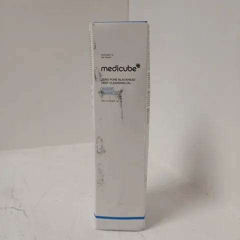 BOXED AND SEALED MEDICUBE ZERO PORE BLACKHEAD DEEP CLEANSING OIL – 205 ML