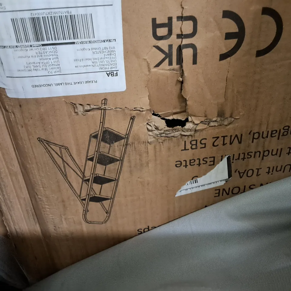 PALLET OF ASSORTED HOUSEHOLD ITEMS TO INCLUDE ROCKING CHAIR, PRO PRESSURE WASHER AND VANITY MAKEUP MIRROR