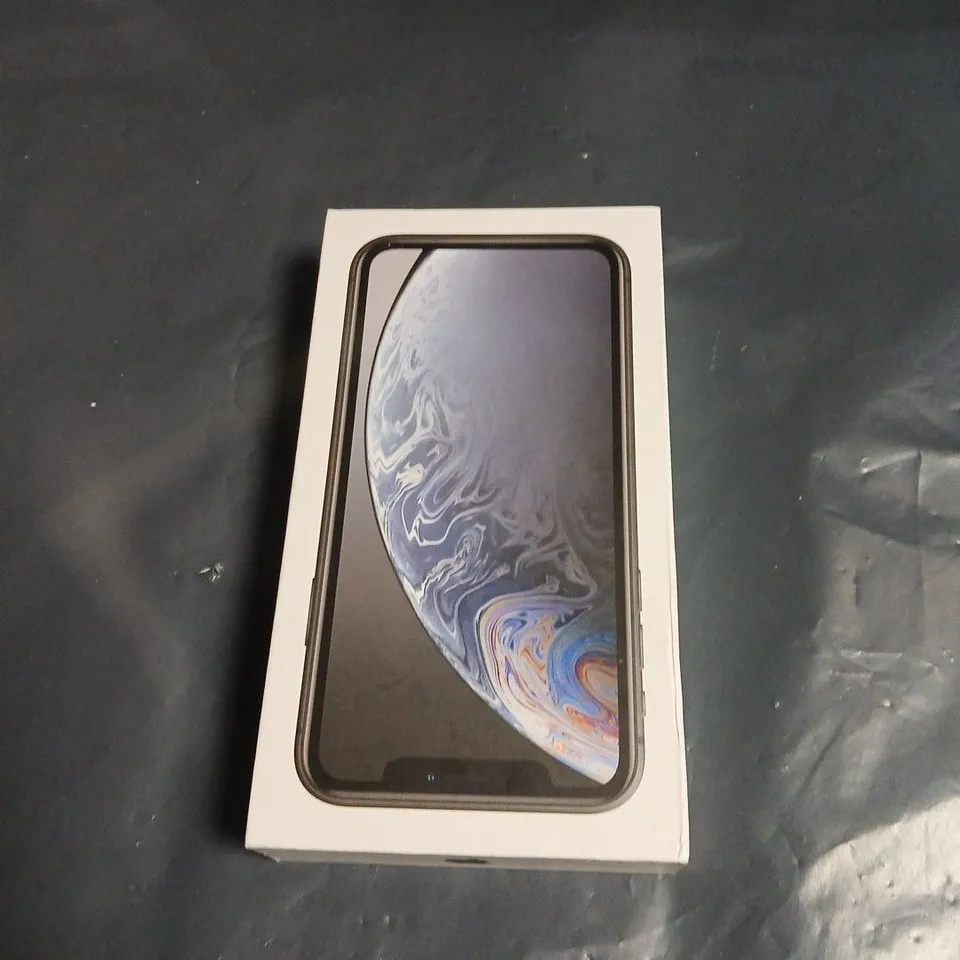 BOXED APPLE IPHONE XS - BLACK 