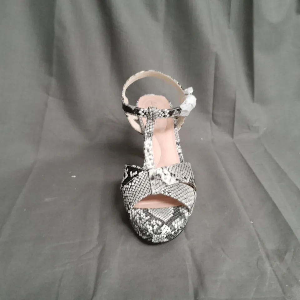 PAIR OF RUTH LANSGFORD HEELED SANDALS SIZE 40 