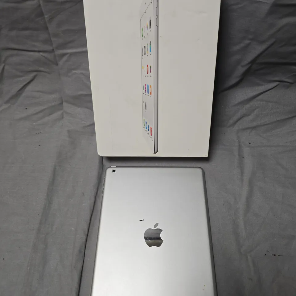 BOXED APPLE IPAD AIR TABLET - A1474