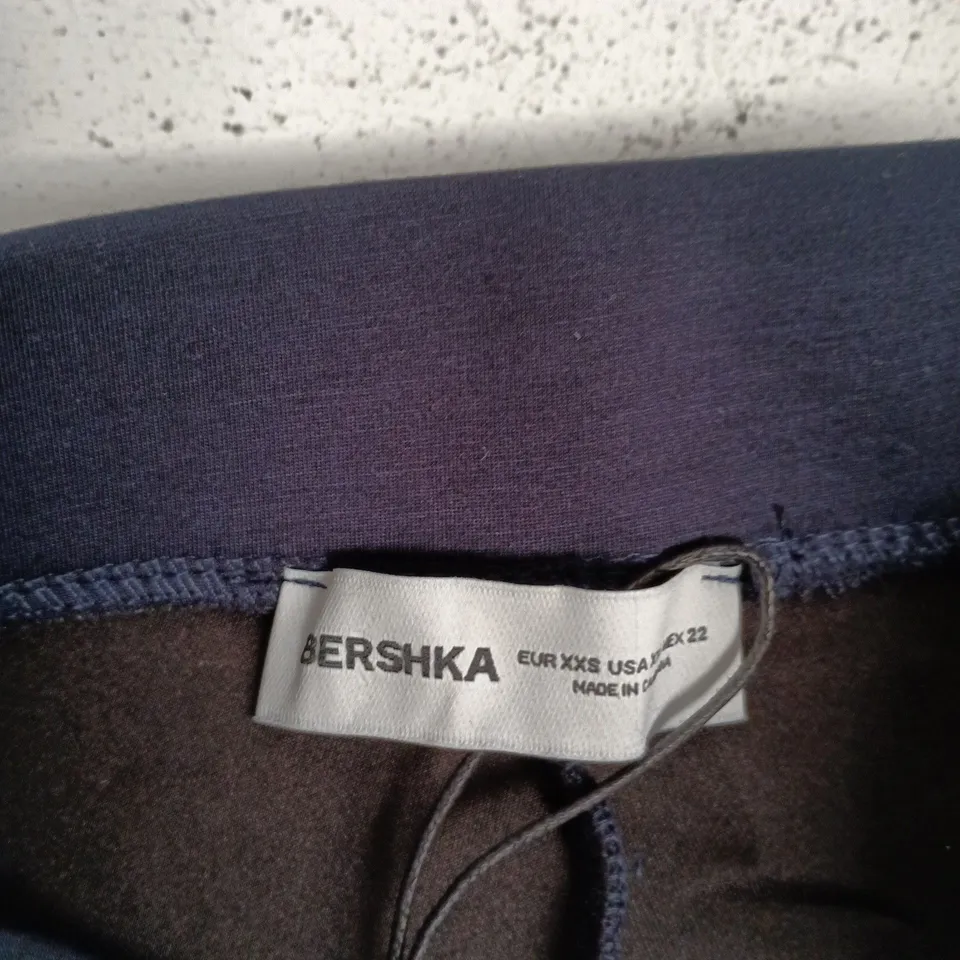 BERSHKA NAVY TROUSERS – XXS (EU)