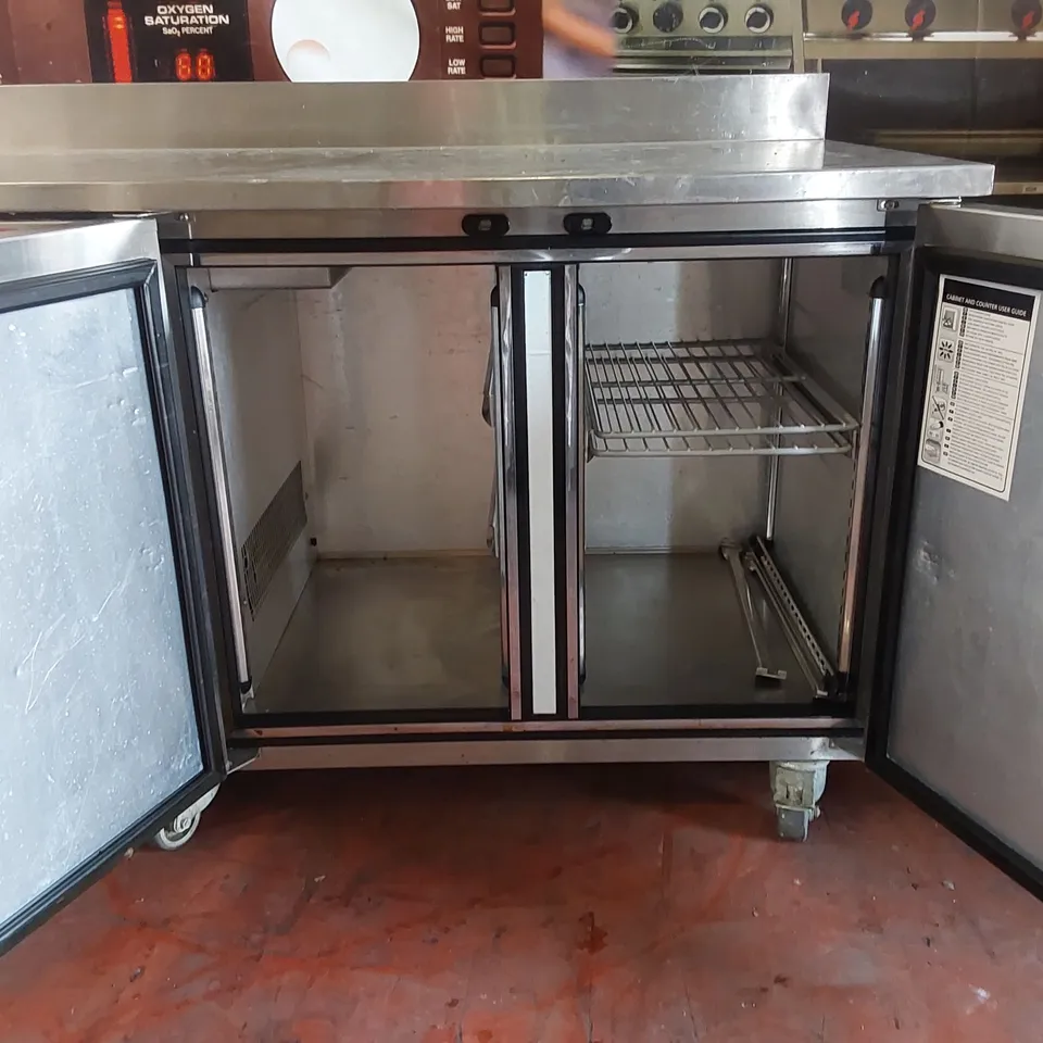 FOSTER COMMERCIAL 2 DOOR REFRIGERATOR CABINET 