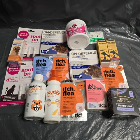 LARGE QUANTITY OF ASSORTED PET MEDICINES AND SUPPLIES