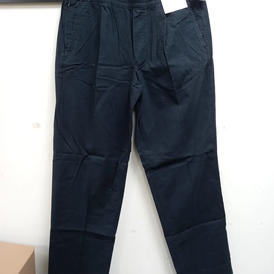 ABERCROMBIE & FITCH LOOSE PANTS IN BLACK - MEDIUM