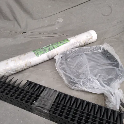 CAGE OF APPROXIMATELY 20 ASSORTED HOUSEHOLD PRODUCTS TO INCLUDE PAN SET, HOME DECOR, WALLPAPER ETC - COLLECTION ONLY 