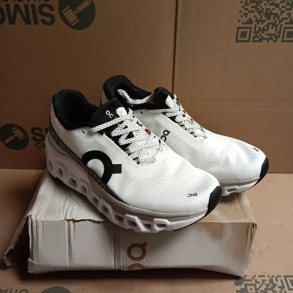 BOXED PAIR OF ON RUNNING CLOUDMONSTER 2 TRAINERS - 9