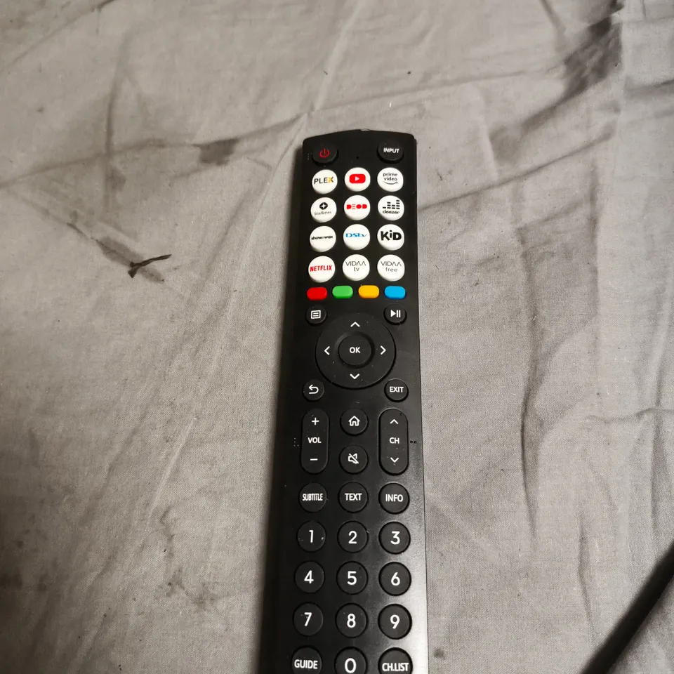 BOX OF APPROXIMATELY 40 ASSORTED ITEMS INCLUDING TV REMOTE , VARTA BATTERIES AND ROCOREN PHONE CASE 