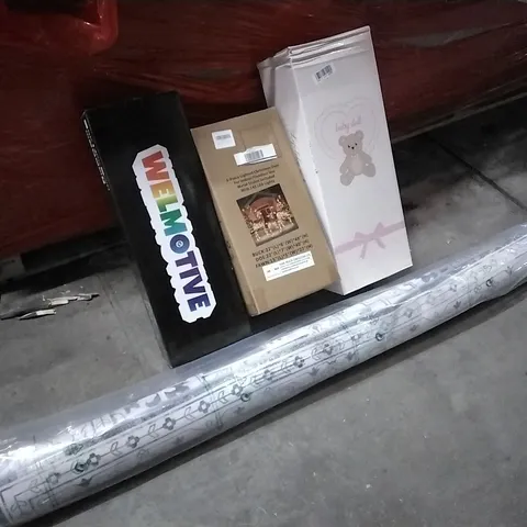 PALLET OF HOUSEHOLD ITEMS TO INCLUDE KICK SCOOTER, 3 PIECE LIGHTED CHRISTMAS DEER,BABY DOLL,RUG AND OTHER ASSORTED ITEMS...