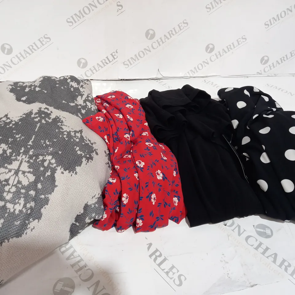 BOX OF ASSORTED CLOTHES APPROXIMATELY 20 TO INCLUDE TOPS, JUMPERS, DRESSES ETC