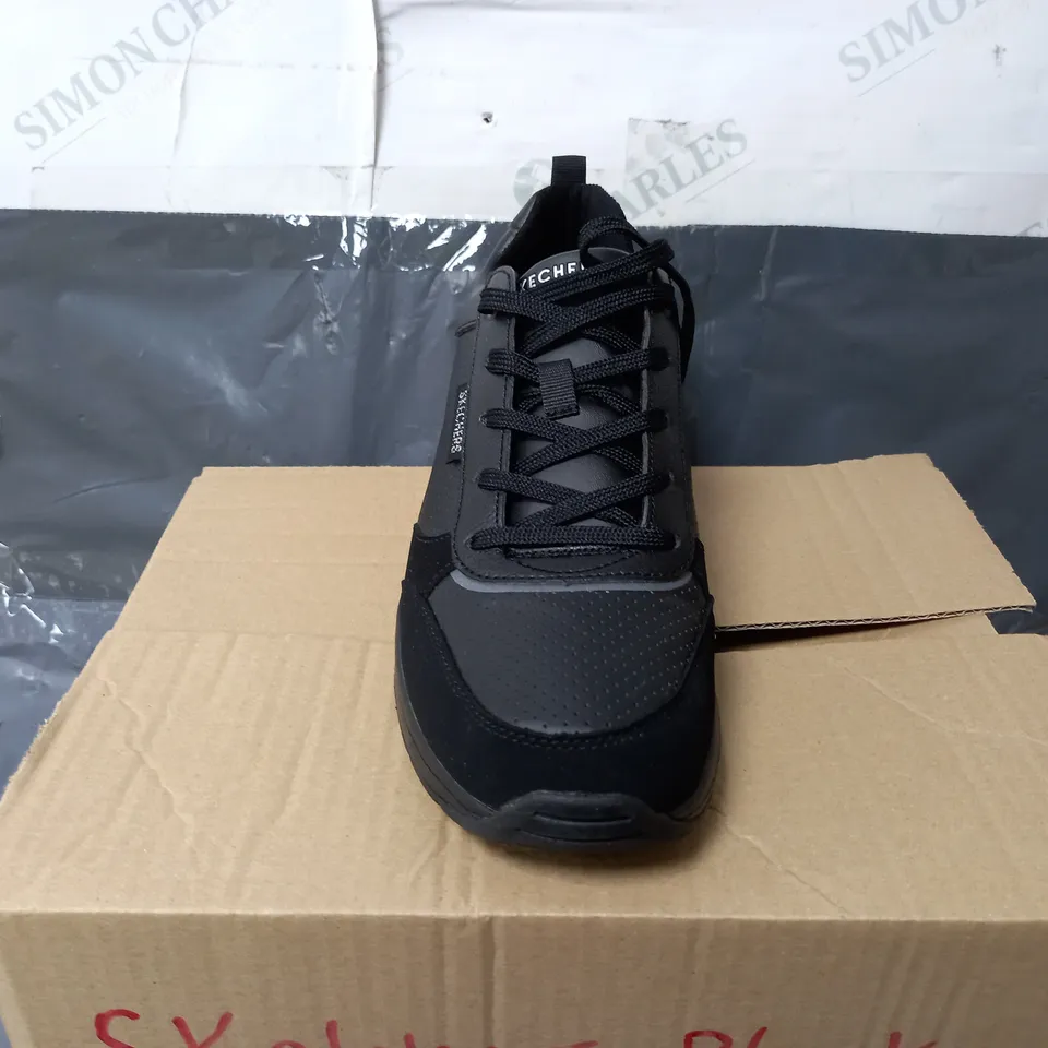 PAIR OF SKETCHERS TRAINERS IN BLACK - SIZE 7