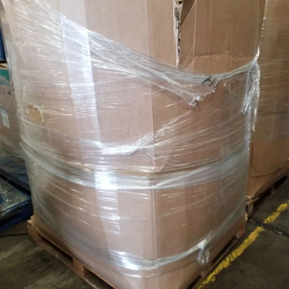 PALLET CONTAINING ASSORTED GARDEN HOSES & POOL INFLATABLES 