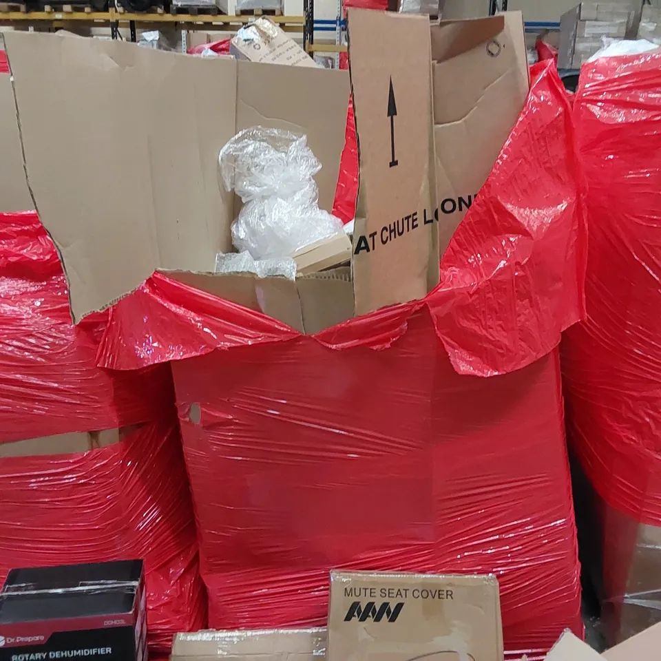 PALLET OF ASSORTED ITEMS INCLUDING: DEHUMIDIFIER, DUVET, BED RAIL GUARD, TOILET SEAT COVER, FLOOR MAT, PICTURE FRAME