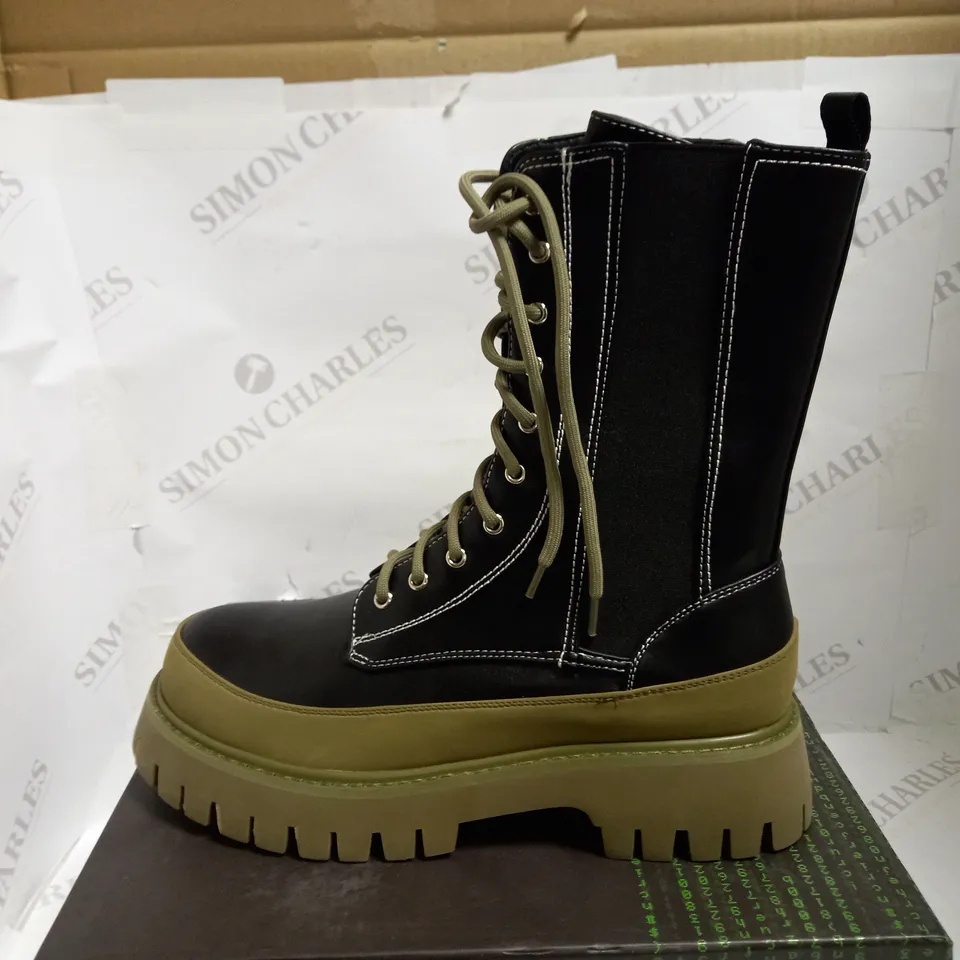 KOI VEGAN LEATHER DYNASTY OF KREE LACE UP BOOTS UK SIZE 8