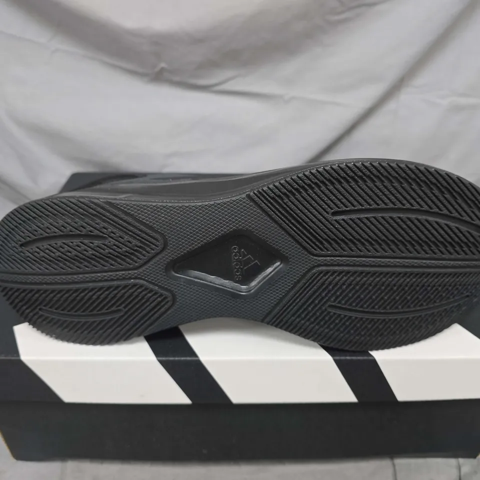 BOXED PAIR OF ADIDAS DURAMO 10 TRAINERS IN BLACK - UK 10.5