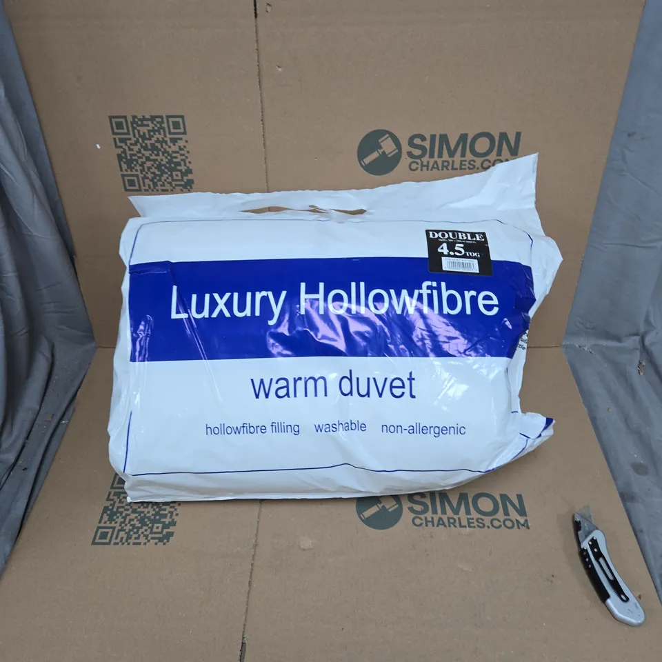 LUXURY HOLLOWFIBRE DOUBLE DUVET – 4.5 TOG