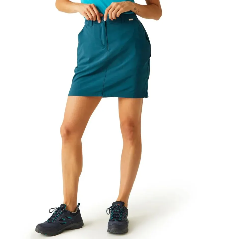 BRAND NEW REGATTA WOMENS HIGHTON III SKORTS IN MOROCCAN BLUE - UK 8