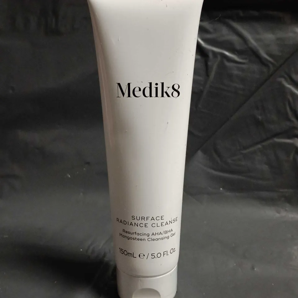 MEDIK8 SURFACE RADIANCE CLEANSE - 150ML