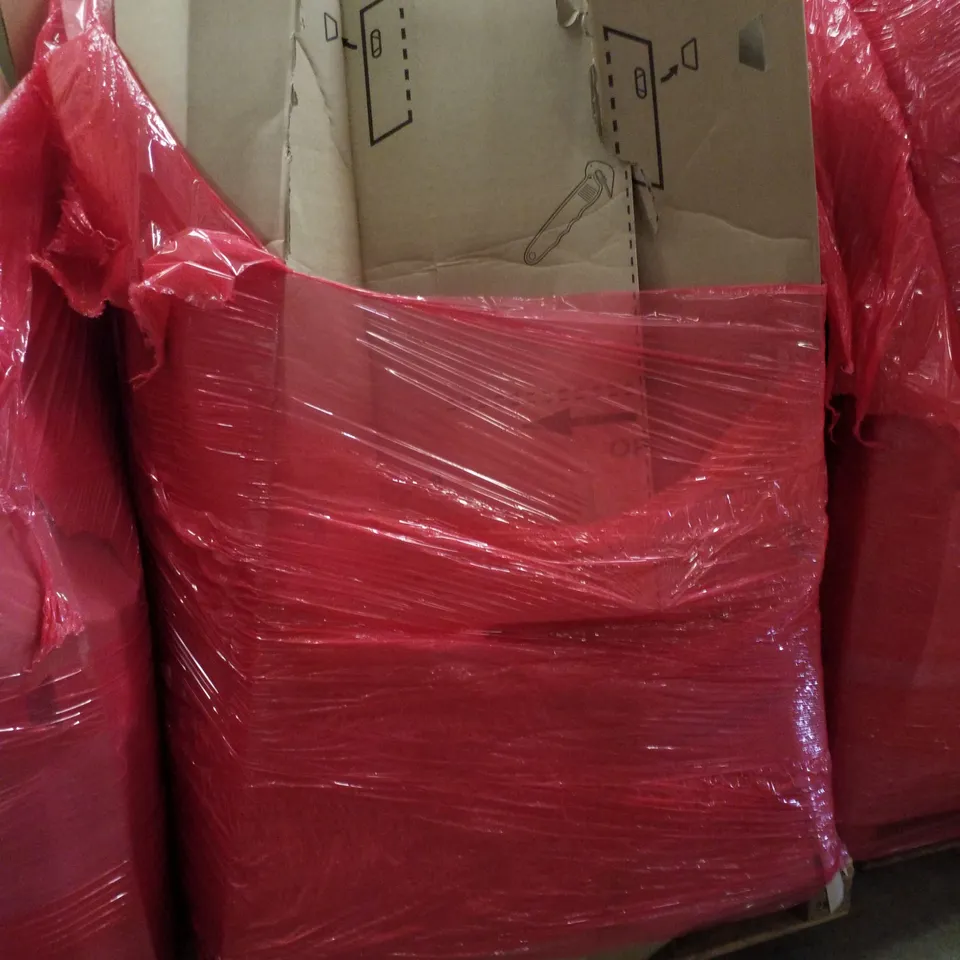PALLET CONTAINING ASSORTED PRODUCTS INCLUDING JIGSAW STORAGE, DESK CHAIR, KITCHEN PLAYSET, FOLDABLE PLAY MAT & ROLLER BLINDS