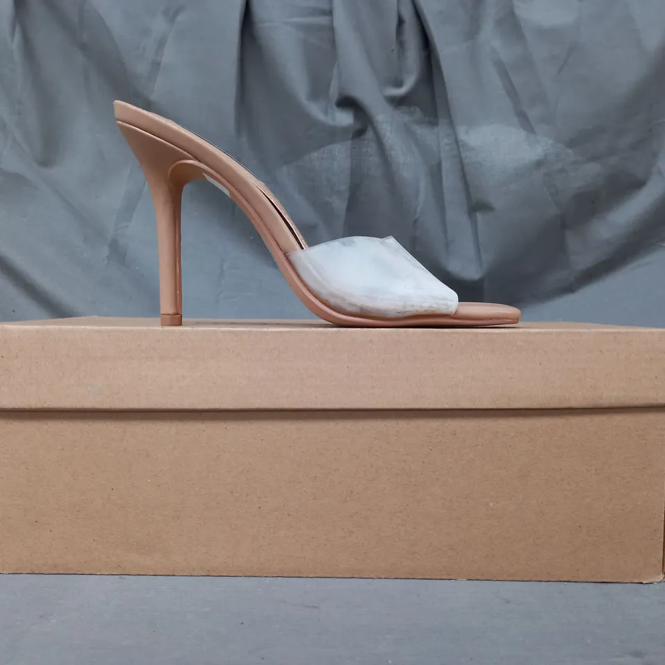 BOXED PAIR OF STEVE MADDEN SIGNAL SYNTHETIC CLEAR STRAP OPEN TOE HEELED SANDALS IN NUDE EU SIZE 36
