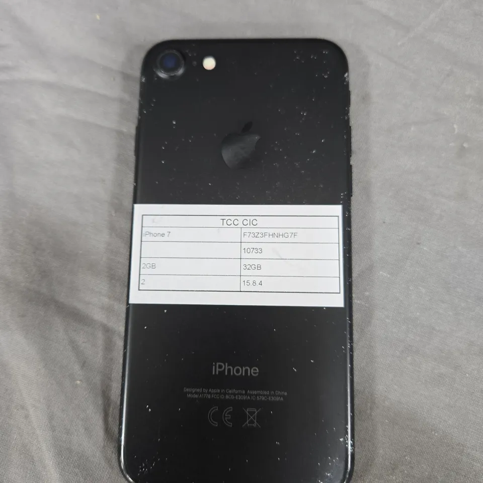 APPLE IPHONE 7 SMARTPHONE 