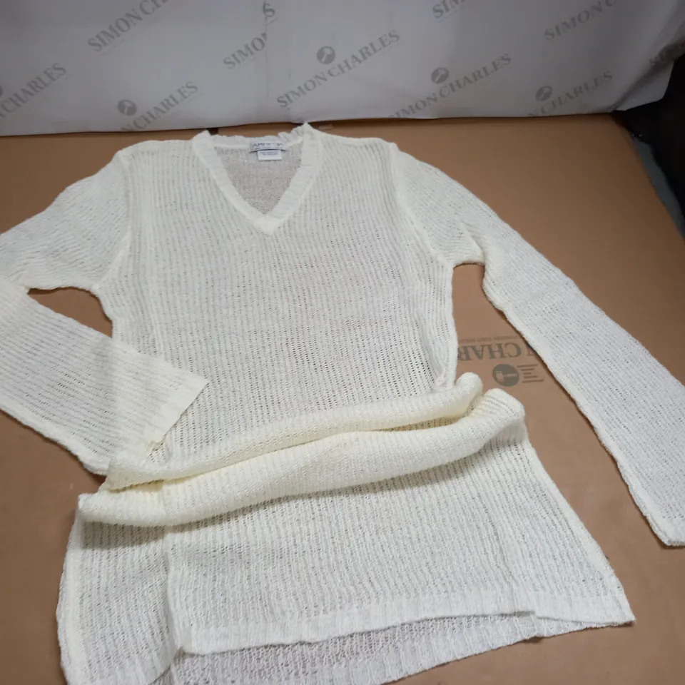 LARGE QUANTITY OF AMNESIA V-NECK CREAM JUMPERS - SIZE UNSPECIFIED