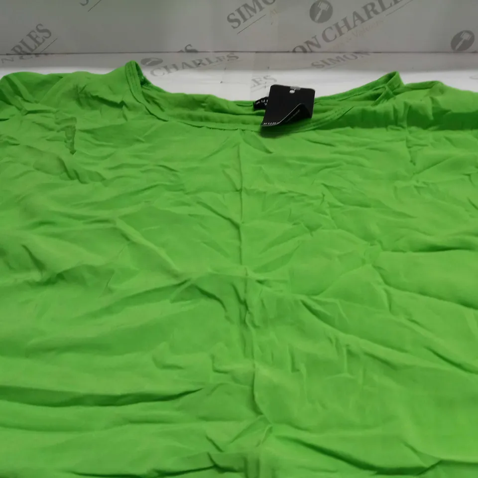 KURT MULLER WOMAN SEQUIN TOP IN GREEN - SIZE UNSPECIFIED