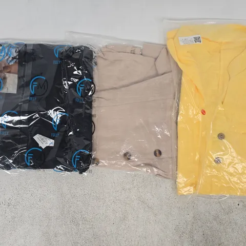 APPROXIMATELY 20 ASSORTED CLOTHING AND FASHION PRODUCTS IN VARIOUS STYLES AND SIZES - COLLECTION ONLY