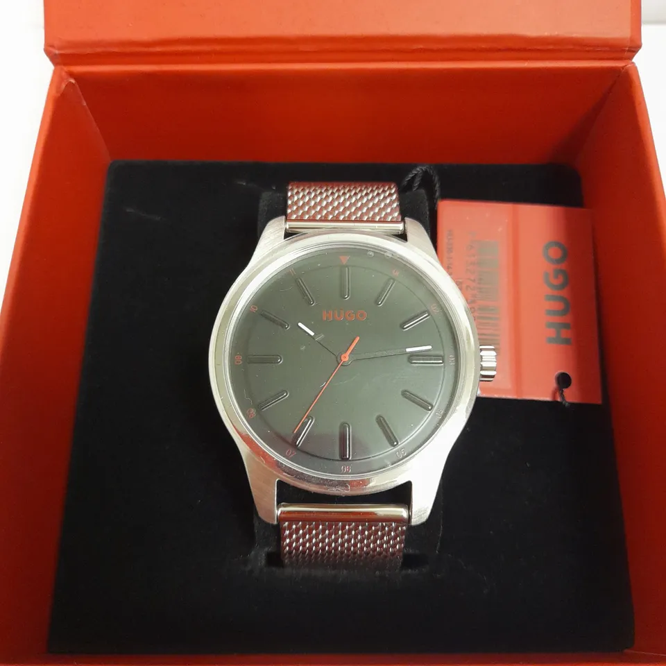 HUGO BOSS SMASH BLUE DIAL MESH STRAP WATCH  RRP £149