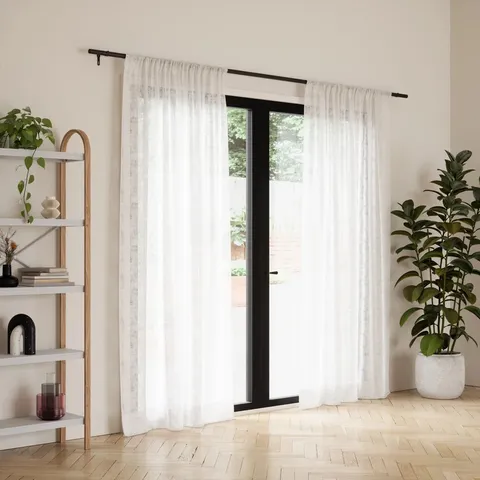 BOXED UMBRA ZEN 1" EXPANDABLE CURTAIN ROD
