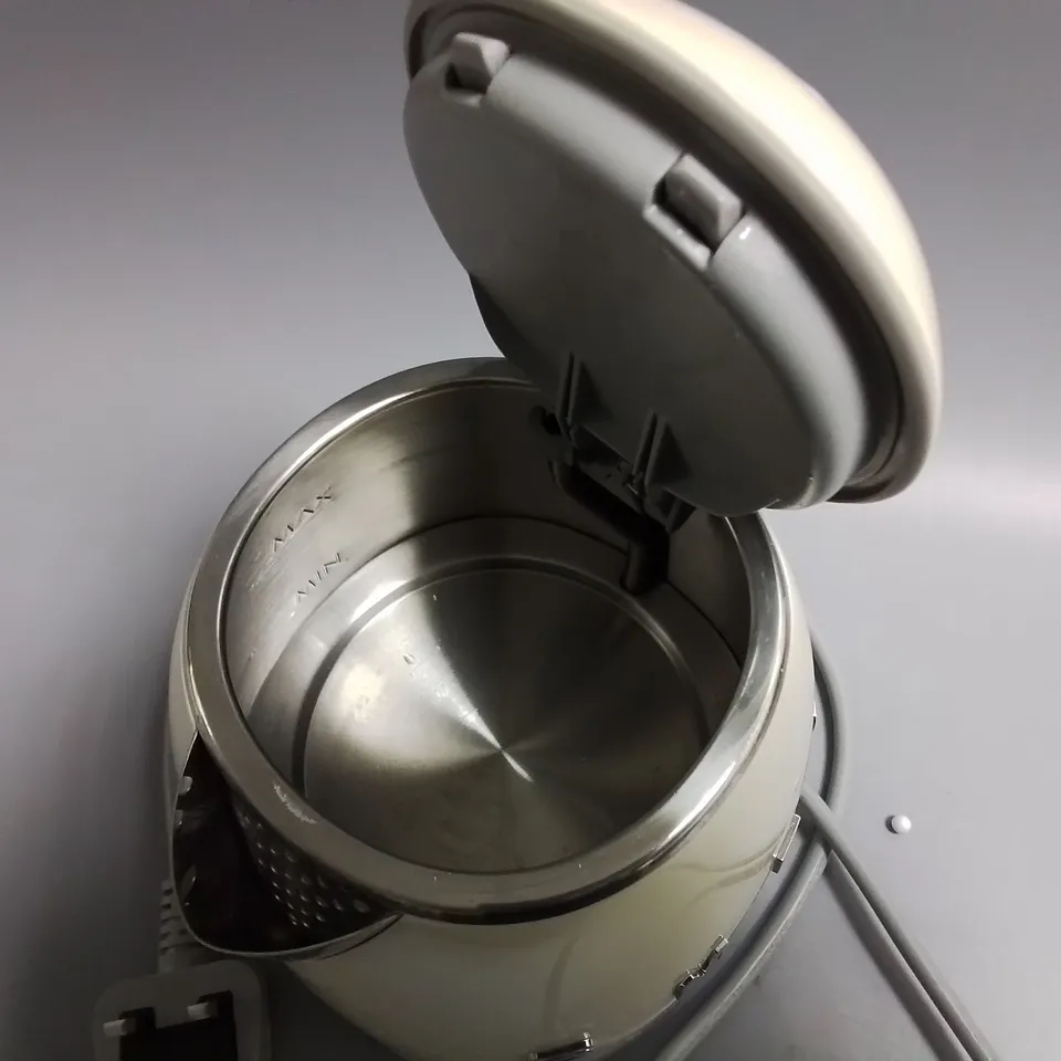 UNBOXED SMEG MINI KETTLE IN CREAM