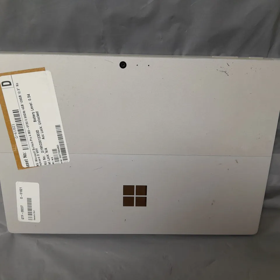 UNBOXED MICROSOFT SURFACE PRO 4 M3-6Y30 .9GHZ 4GB 128GB TABLET