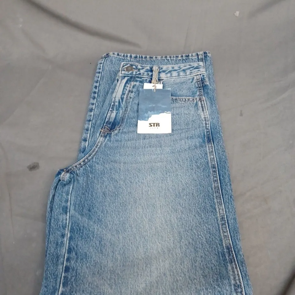 STR PALE BLUE DENIM JEANS SIZE 8