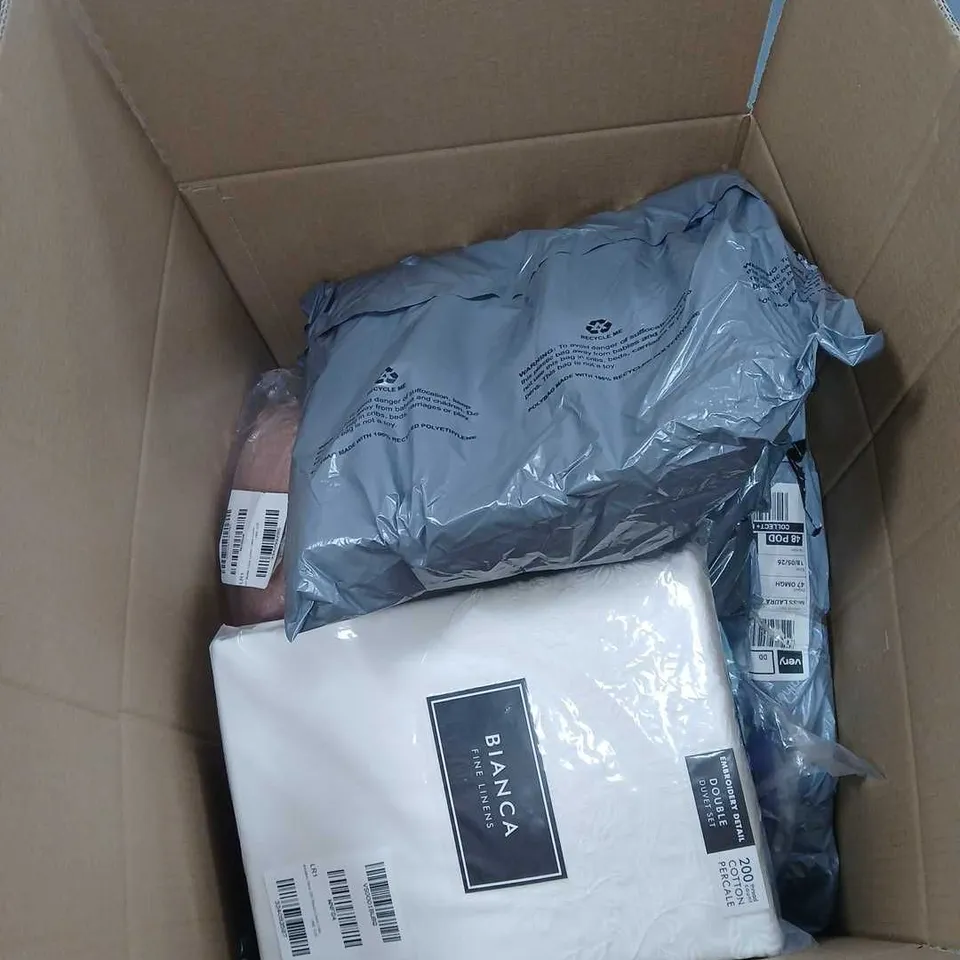BOX OF APPROXIMATELY 10 ASSORTED HOUSEHOLD ITEMS TO INCLUDE BIANCA FINE LINENS DOUBLE DUVET SET, CATHERINE LANSFIELD BEACH TOWEL PAIR ETC